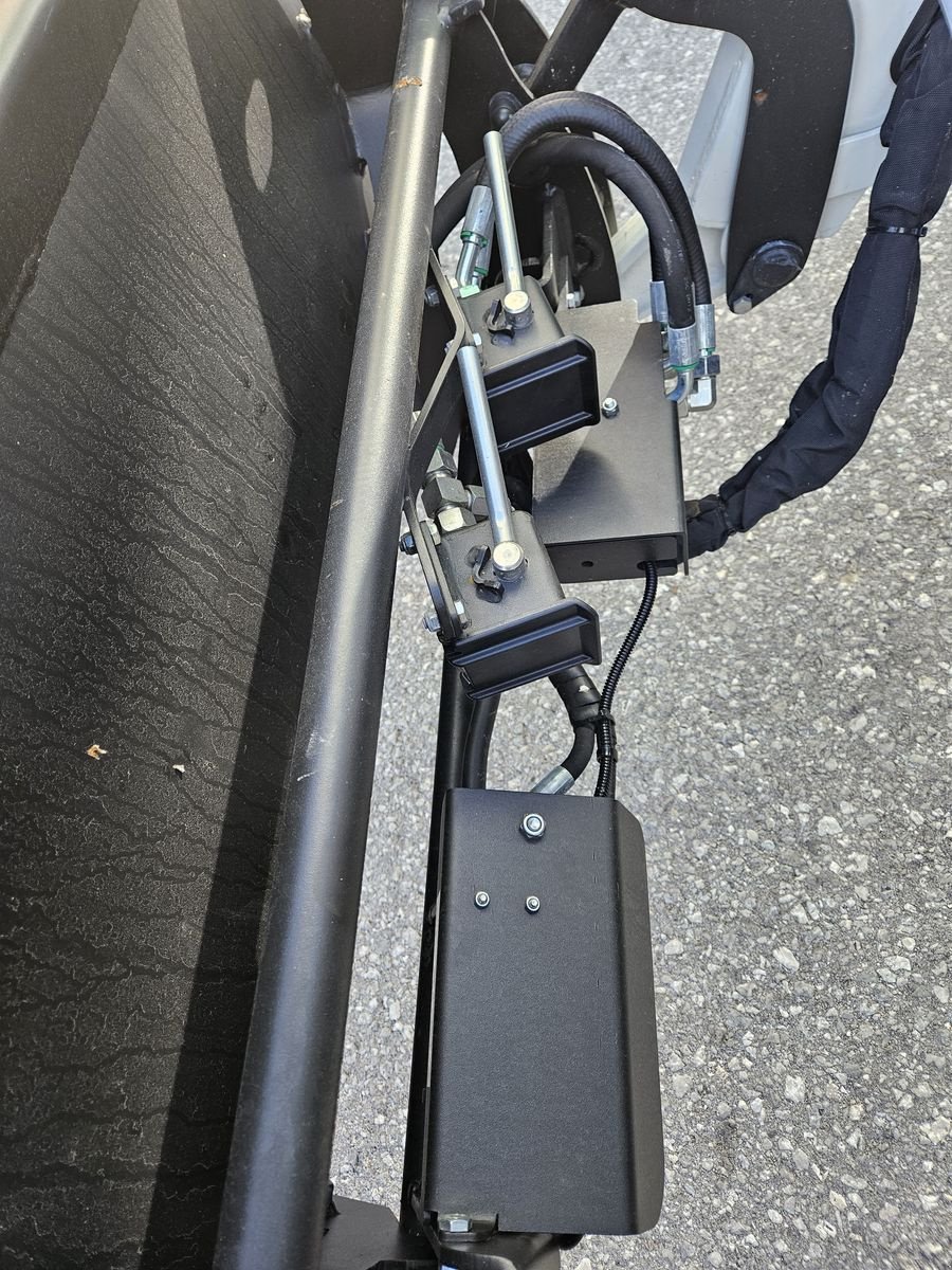 Traktor of the type Steyr 4130 Expert CVT, Gebrauchtmaschine in Flachau (Picture 11)