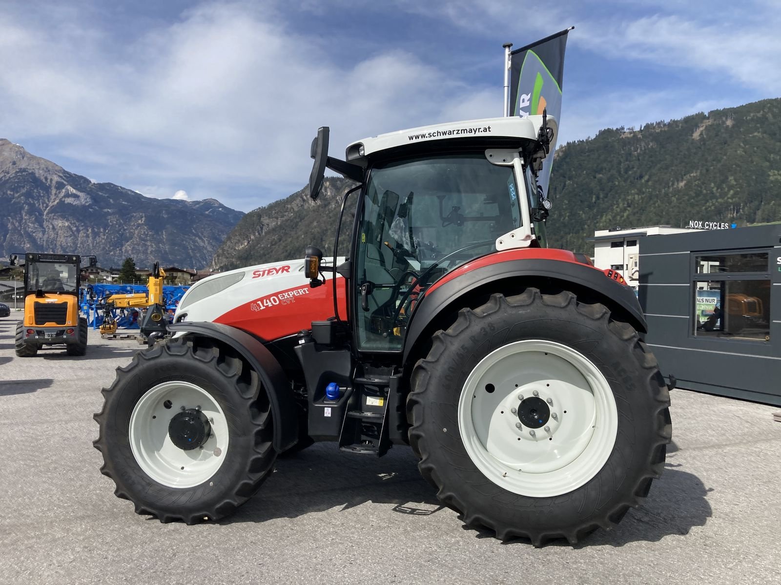 Traktor des Typs Steyr 4140 Expert CVT, Neumaschine in Schlitters (Bild 9)
