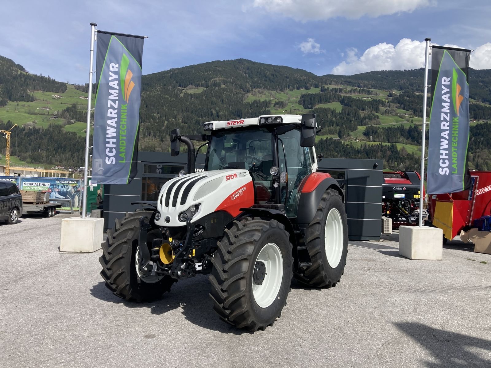 Traktor des Typs Steyr 4140 Expert CVT, Neumaschine in Schlitters (Bild 1)