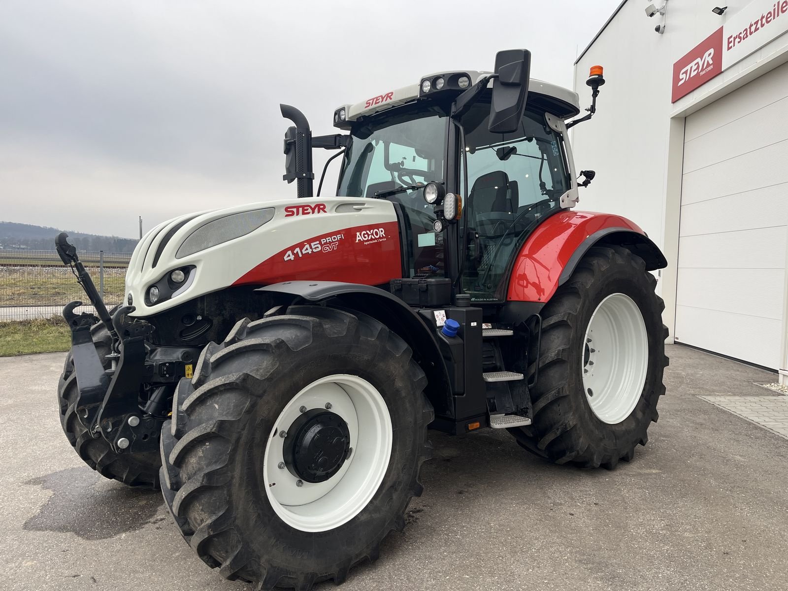 Traktor van het type Steyr 4145 Profi CVT, Neumaschine in Harmannsdorf (Foto 7)