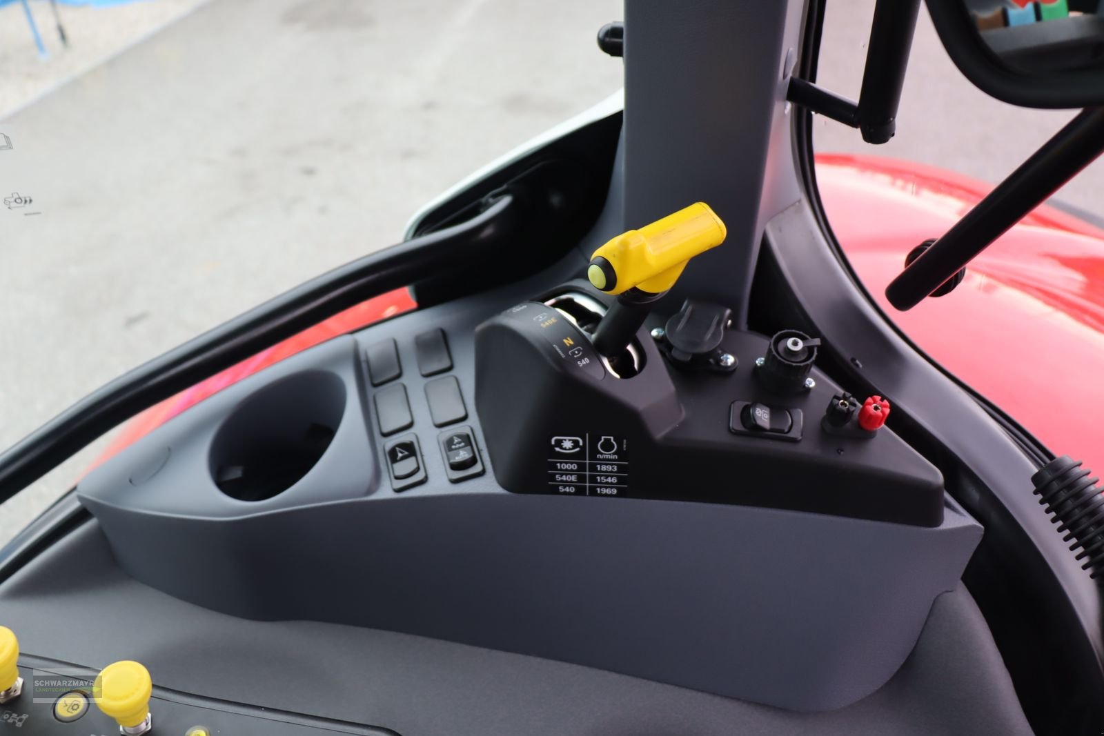 Traktor of the type Steyr 4145 Profi CVT, Neumaschine in Aurolzmünster (Picture 22)