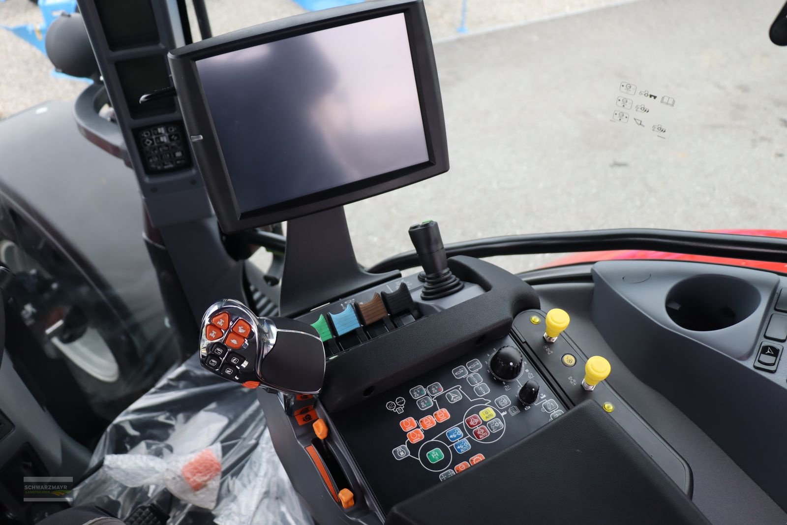 Traktor of the type Steyr 4145 Profi CVT, Neumaschine in Aurolzmünster (Picture 20)