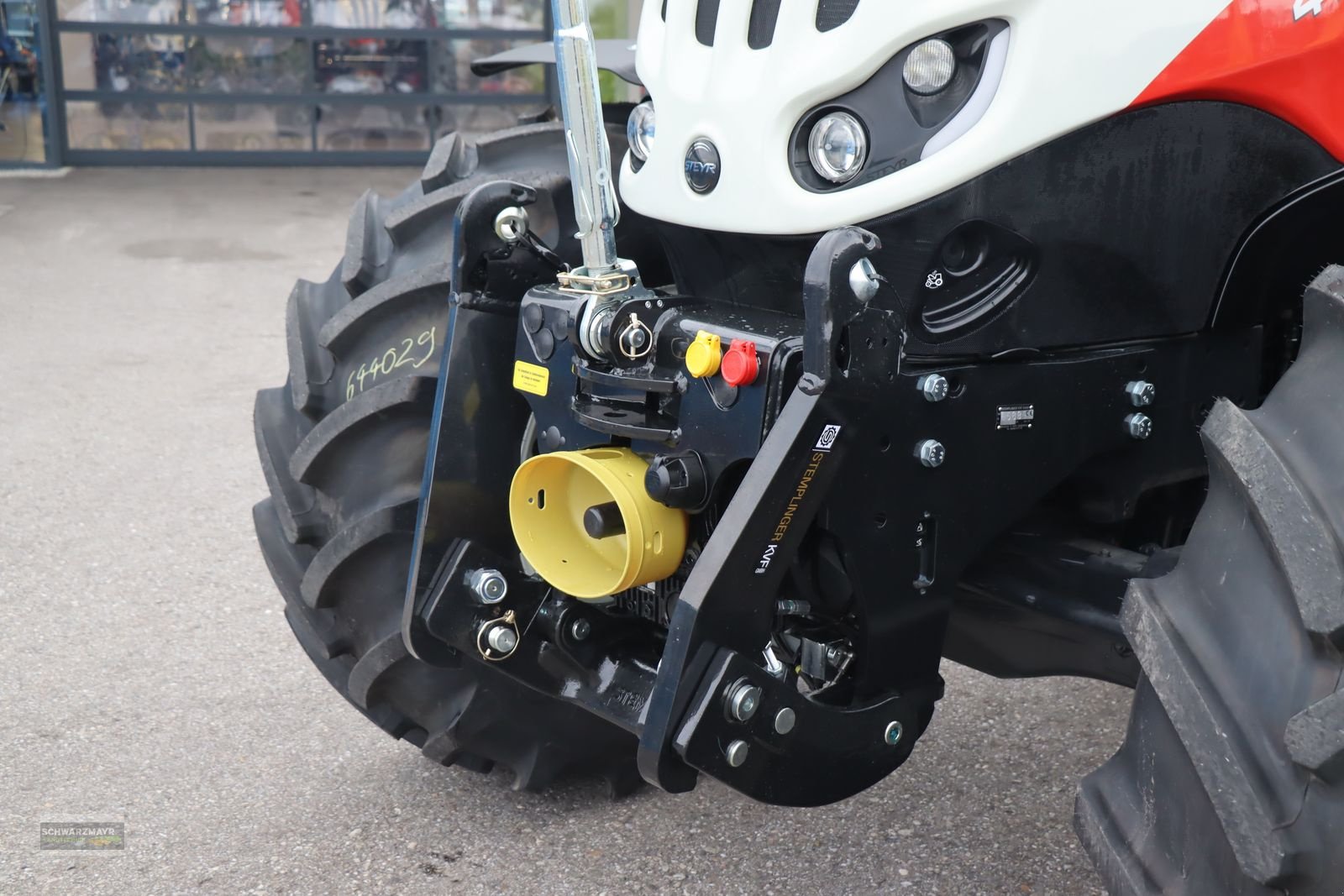 Traktor of the type Steyr 4145 Profi CVT, Neumaschine in Aurolzmünster (Picture 13)