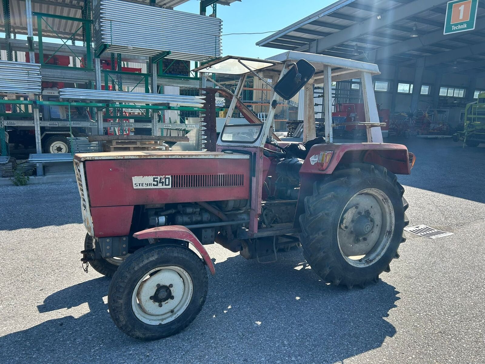 Traktor of the type Steyr 540, Gebrauchtmaschine in Bergheim (Picture 1)