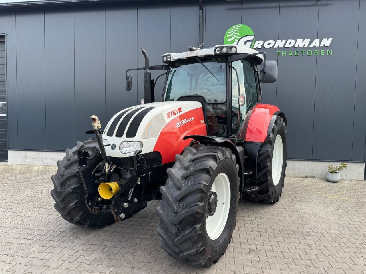 Traktor van het type Steyr 6135 Profi, Gebrauchtmaschine in Daarle (Foto 1)