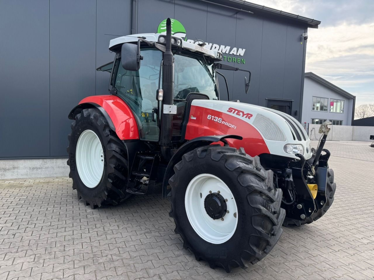 Traktor van het type Steyr 6135 Profi, Gebrauchtmaschine in Daarle (Foto 4)