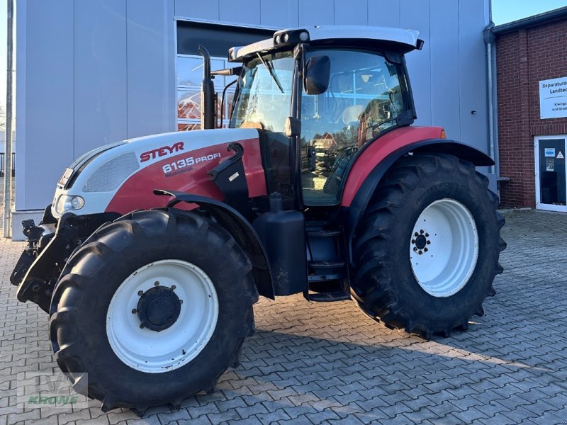 Traktor типа Steyr 6135 Profi, Gebrauchtmaschine в Spelle