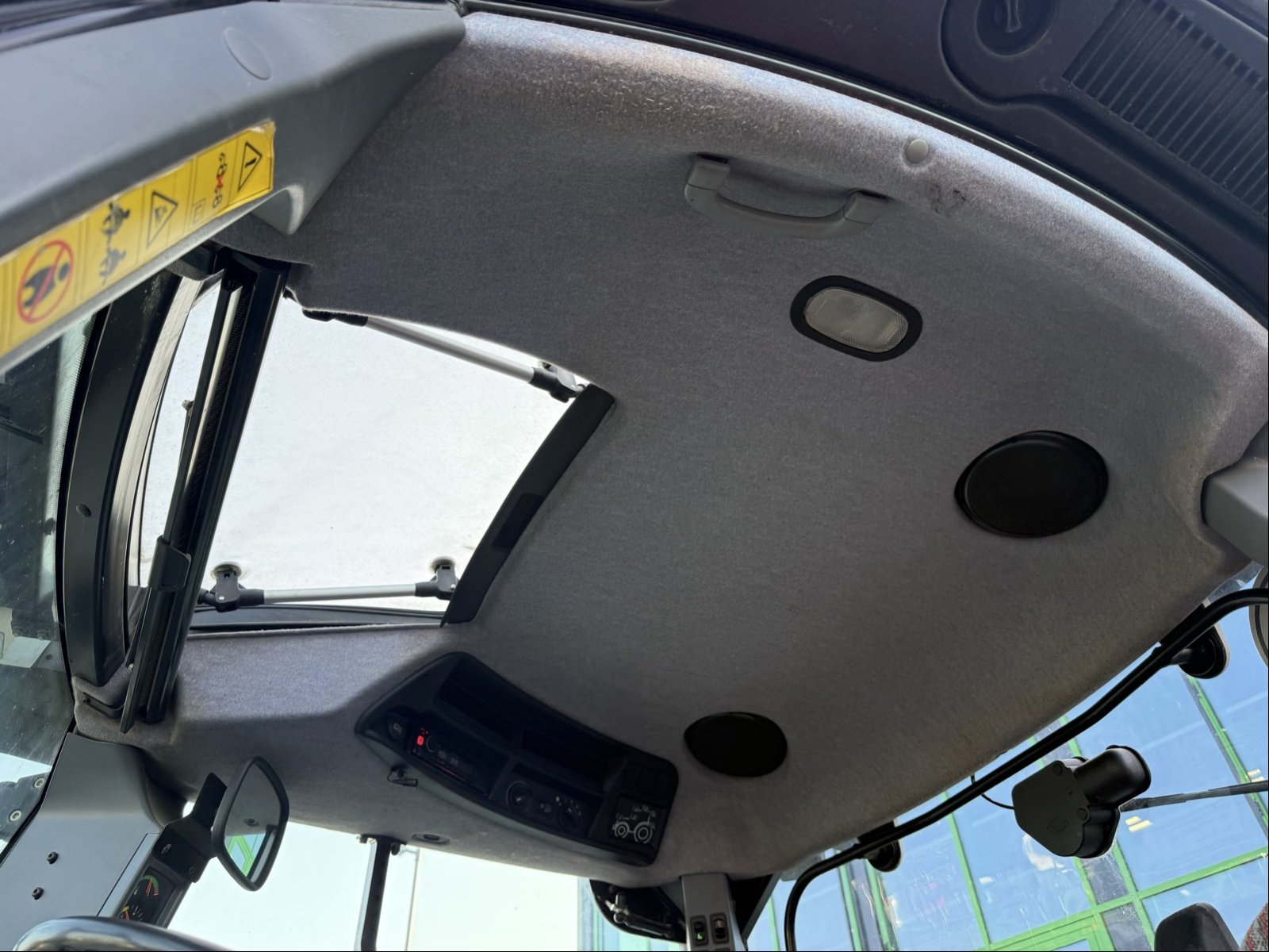 Traktor du type Steyr 6140 Profi, Gebrauchtmaschine en Bad Oldesloe (Photo 11)