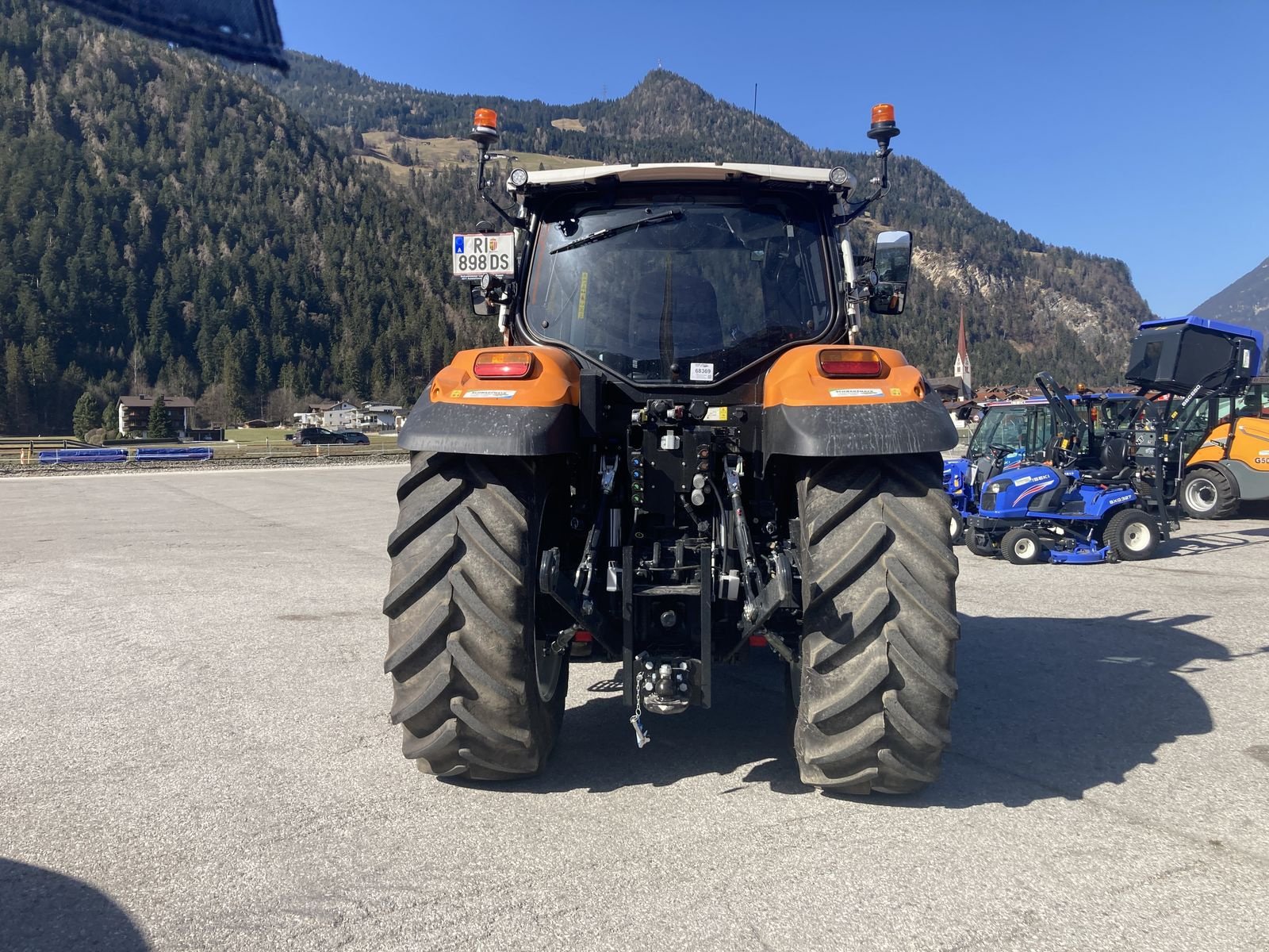 Traktor van het type Steyr 6150 Profi CVT Kommunal, Vorführmaschine in Schlitters (Foto 8)