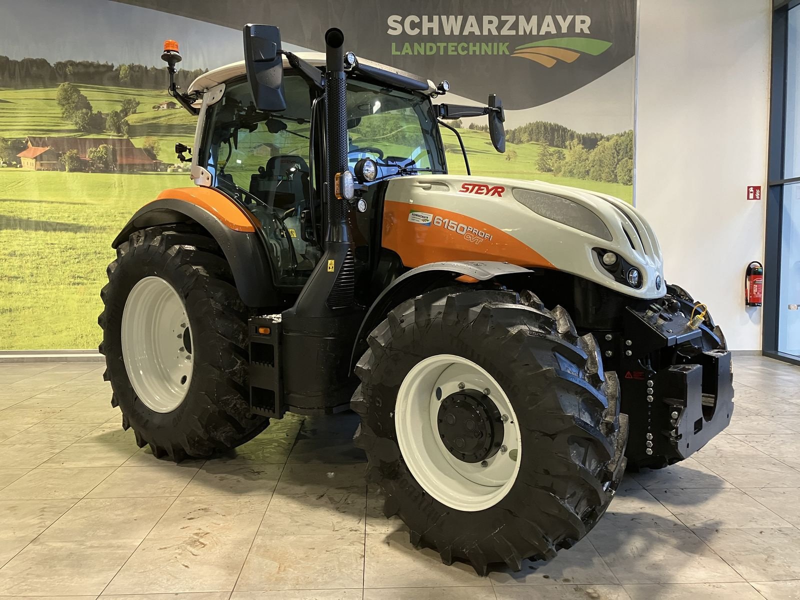 Traktor van het type Steyr 6150 Profi CVT Kommunal, Vorführmaschine in Schlitters (Foto 11)