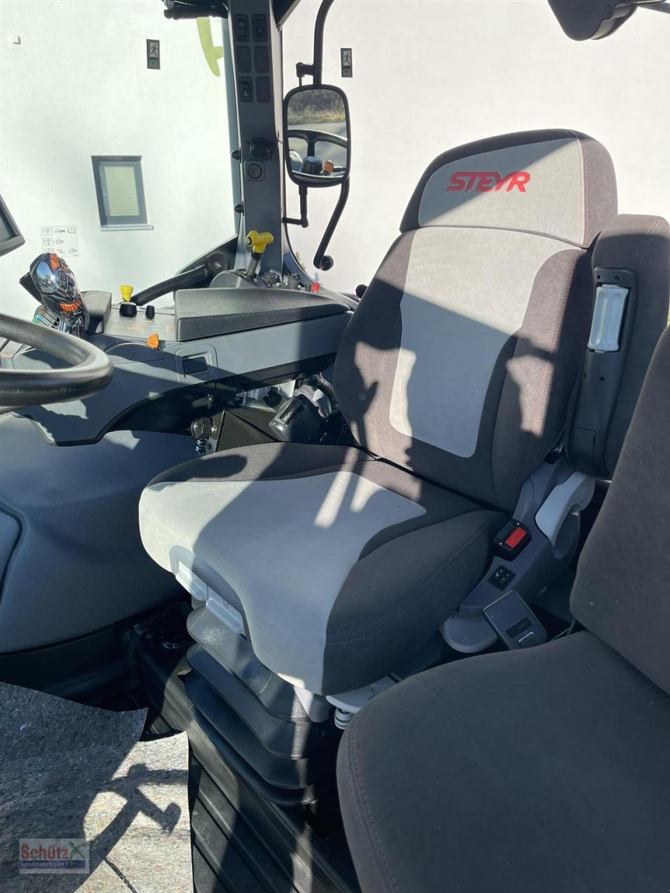 Traktor типа Steyr 6165 Impuls CVT, EE 2023, 430 h, Finanzierung möglich, Gebrauchtmaschine в Schierling (Фотография 14)