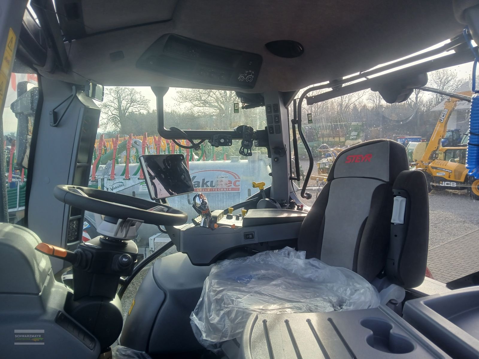 Traktor des Typs Steyr 6175 Impuls CVT, Neumaschine in Aurolzmünster (Bild 12)