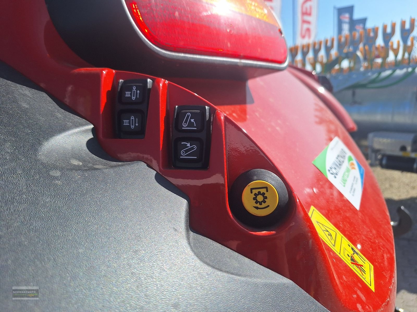 Traktor of the type Steyr 6175 Impuls CVT, Vorführmaschine in Aurolzmünster (Picture 9)