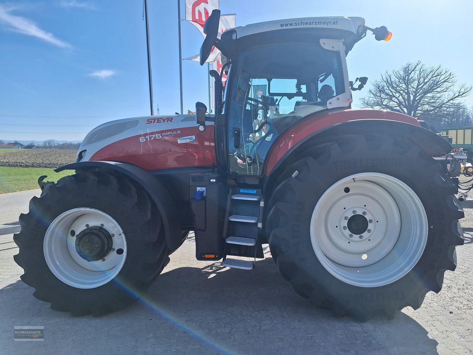 Traktor of the type Steyr 6175 Impuls CVT, Vorführmaschine in Aurolzmünster (Picture 7)