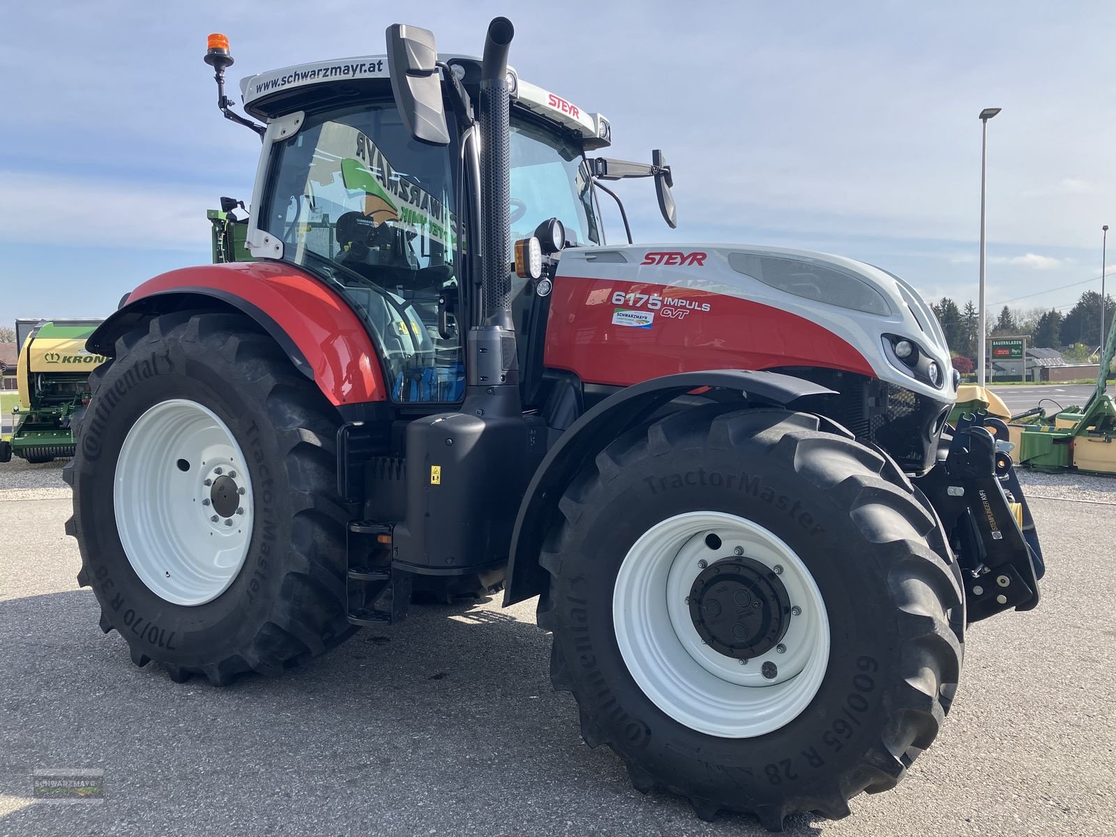 Traktor des Typs Steyr 6175 Impuls CVT, Neumaschine in Gampern (Bild 2)