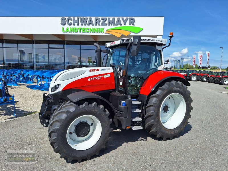Traktor of the type Steyr 6175 Impuls CVT, Neumaschine in Gampern