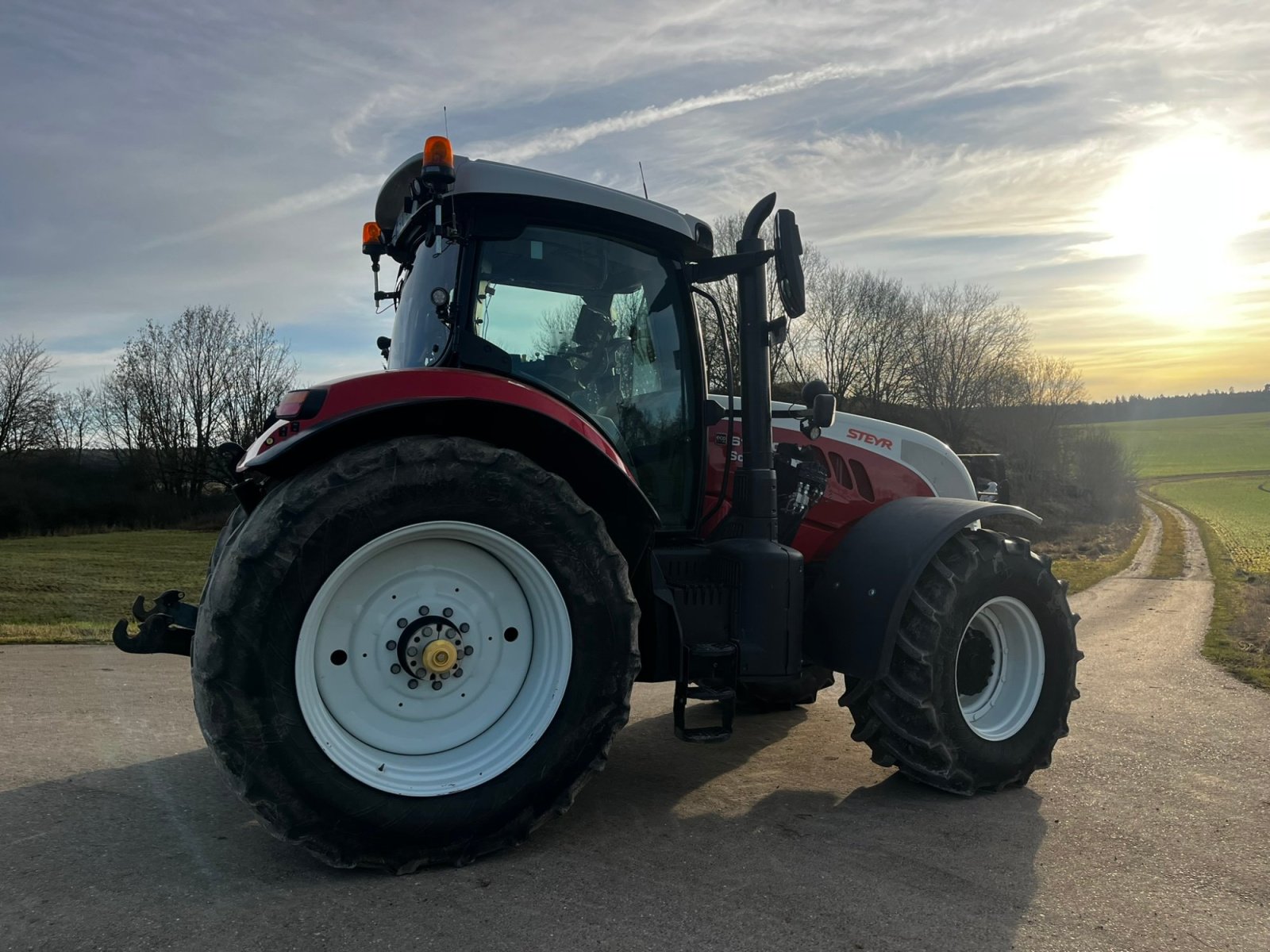 Traktor des Typs Steyr 6185 CVT, Gebrauchtmaschine in Weißenburg i.Bay. (Bild 4)