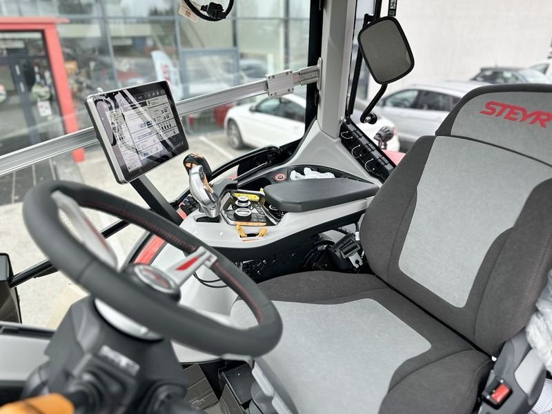 Traktor des Typs Steyr 6200 ABSOLUT CVT, Neumaschine in St. Marienkirchen (Bild 13)