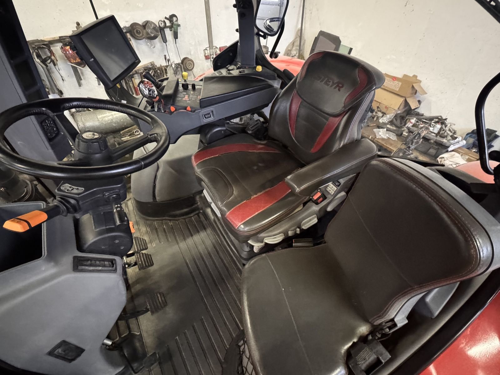 Traktor des Typs Steyr 6220 CVT Hi-eSCR Profi, Gebrauchtmaschine in Traberg (Bild 8)