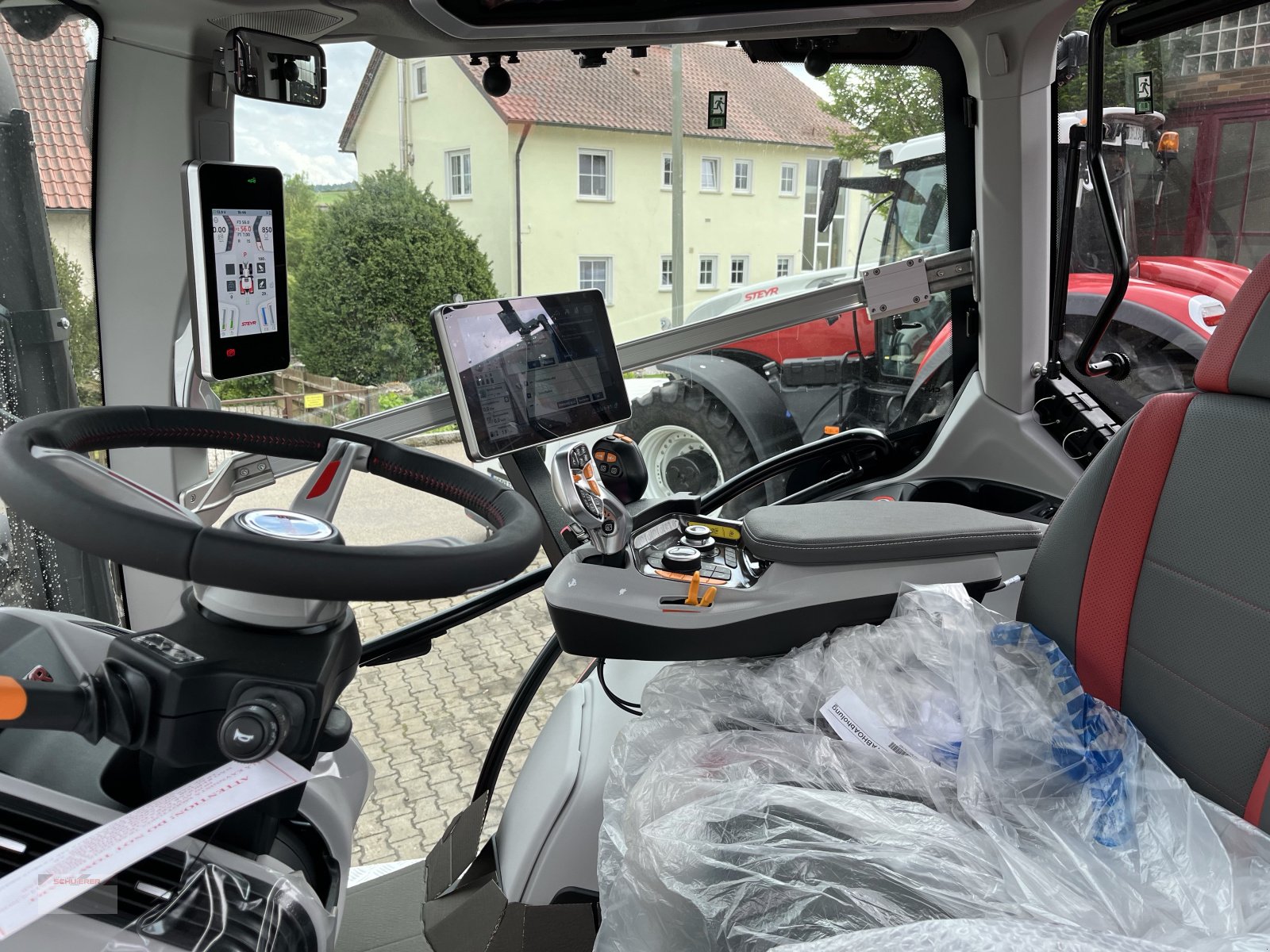 Traktor des Typs Steyr 6240 Absolut CVT, Gebrauchtmaschine in Schwandorf (Bild 6)