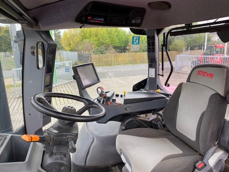 Traktor van het type Steyr 6270 Terrus, Gebrauchtmaschine in Gudensberg (Foto 4)