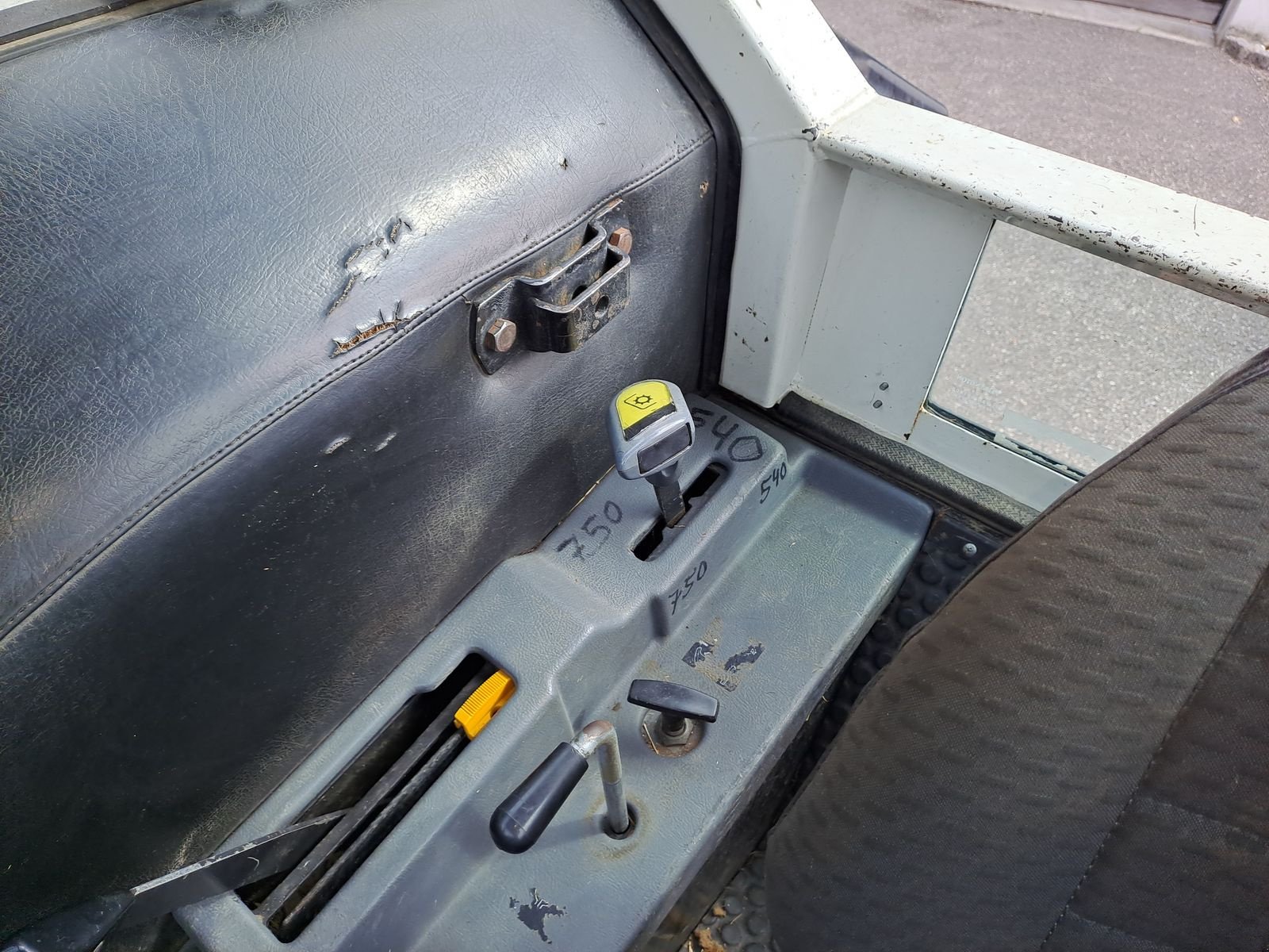 Traktor a típus Steyr 667 A T, Gebrauchtmaschine ekkor: Burgkirchen (Kép 28)