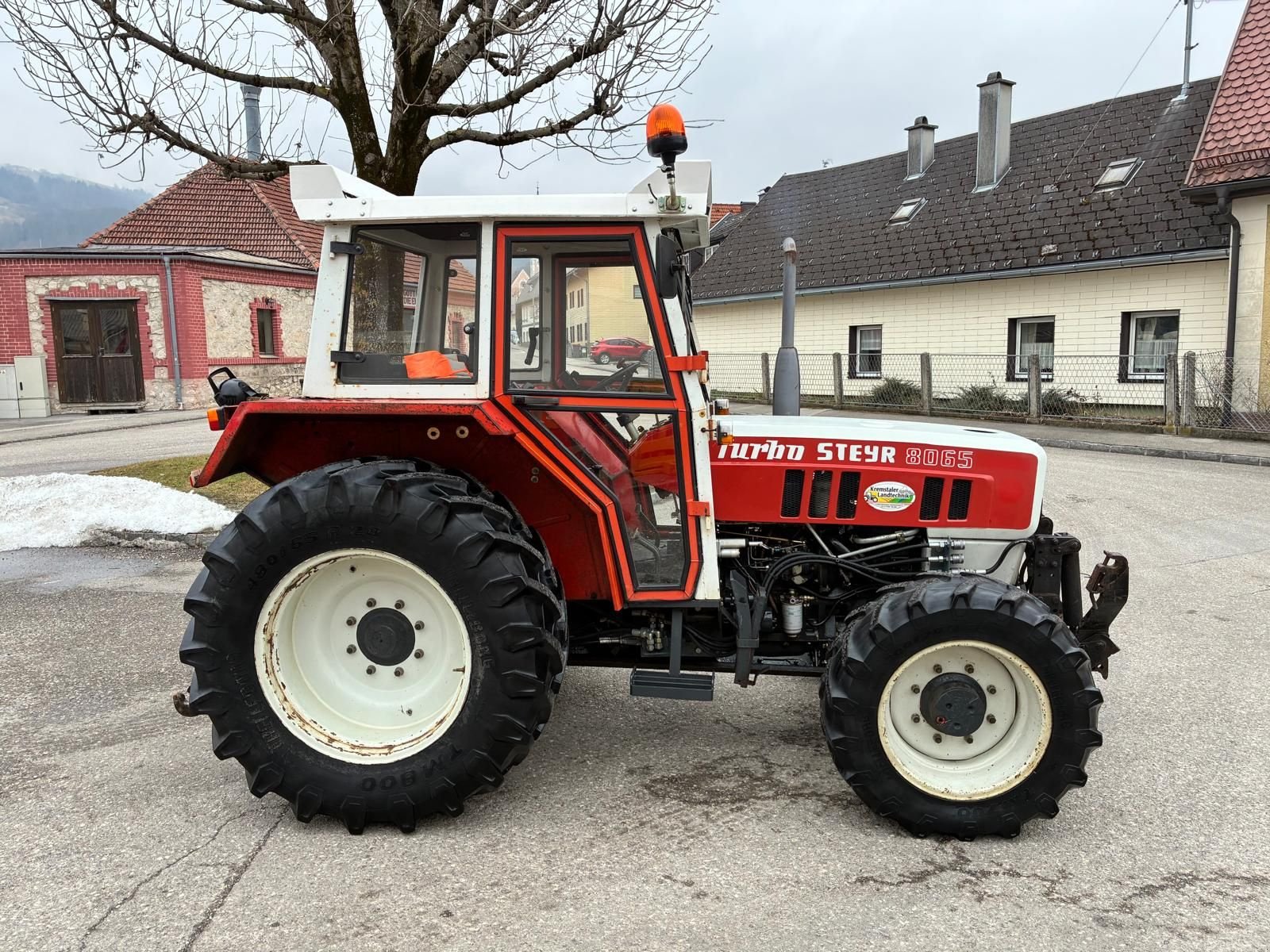 Traktor Türe ait Steyr 8065 A T, Gebrauchtmaschine içinde Kirchdorf (resim 2)