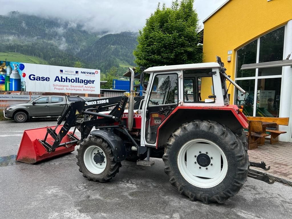 Traktor des Typs Steyr 8065 Allrad, Gebrauchtmaschine in Burgkirchen (Bild 5)