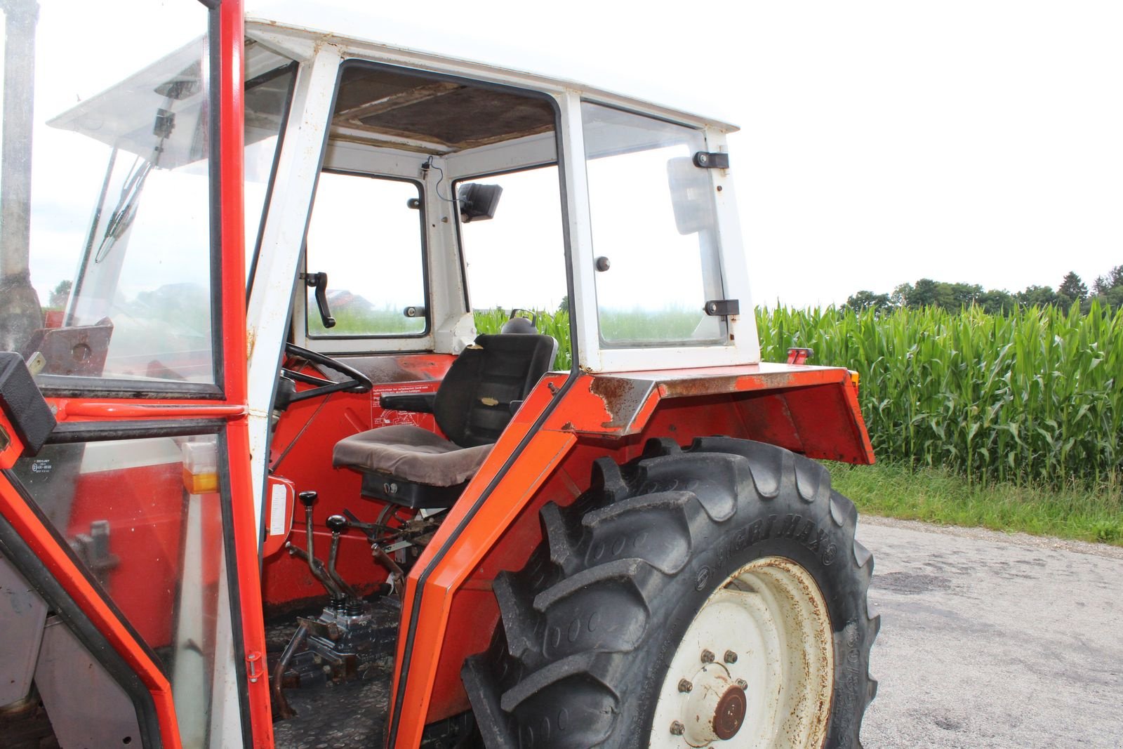 Traktor типа Steyr 8075, Gebrauchtmaschine в Neukirchen am Walde  (Фотография 8)