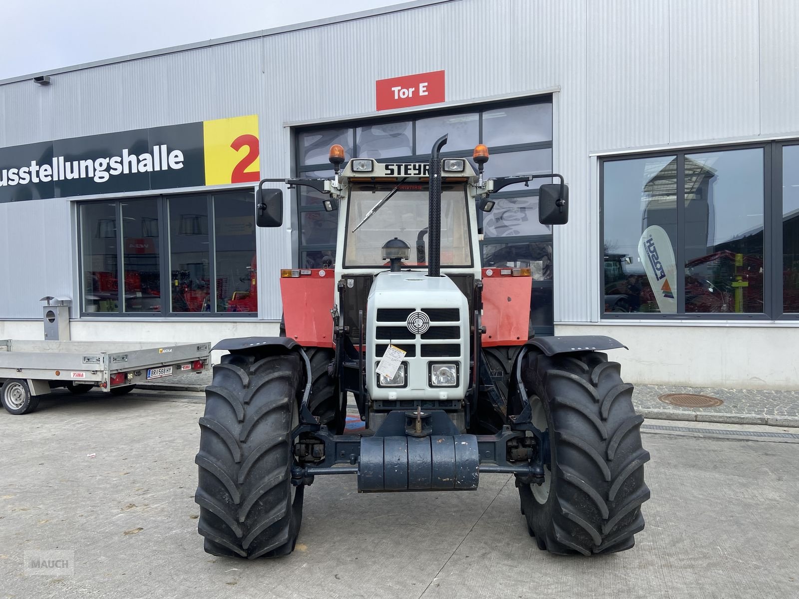 Traktor типа Steyr 8100 A, Gebrauchtmaschine в Burgkirchen (Фотография 2)