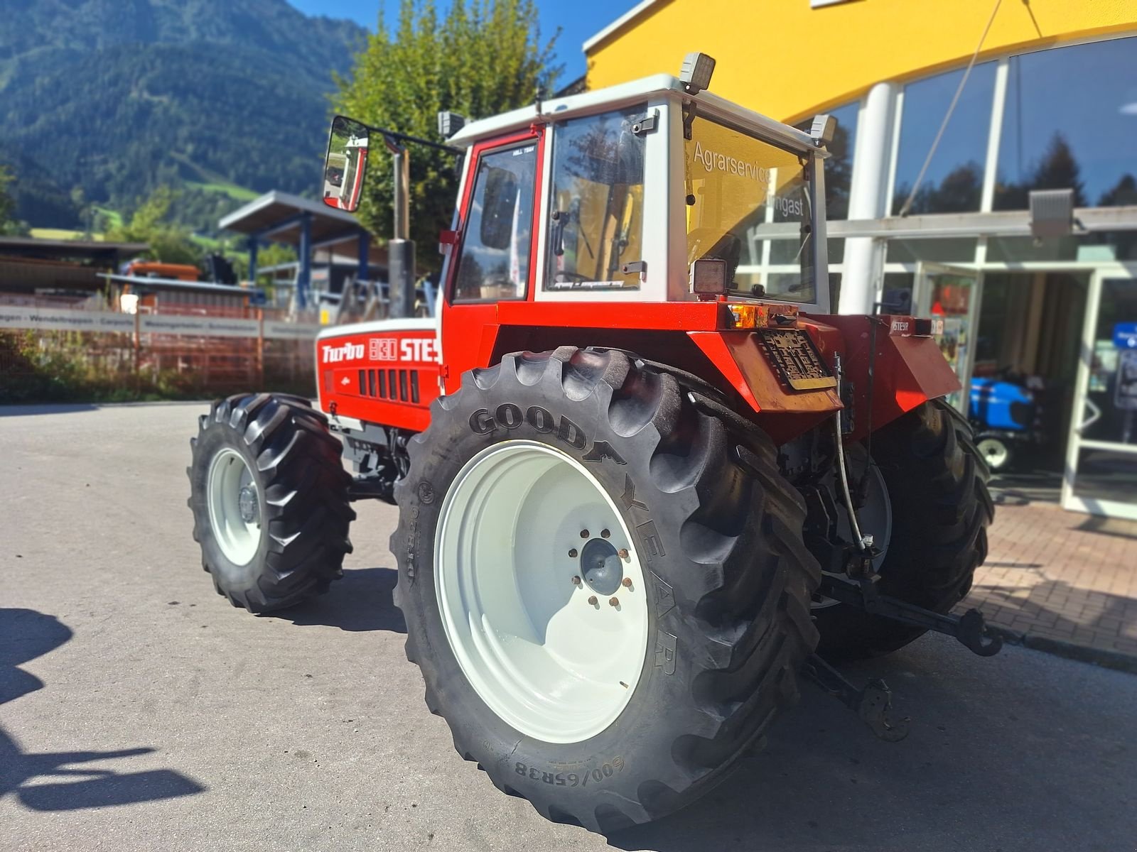 Traktor typu Steyr 8100, Gebrauchtmaschine w Burgkirchen (Zdjęcie 4)