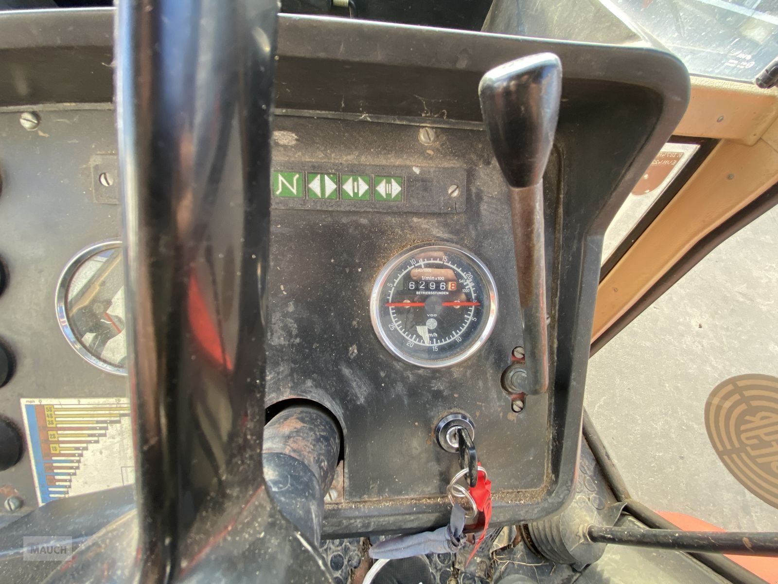 Traktor del tipo Steyr 8100, Gebrauchtmaschine en Burgkirchen (Imagen 13)