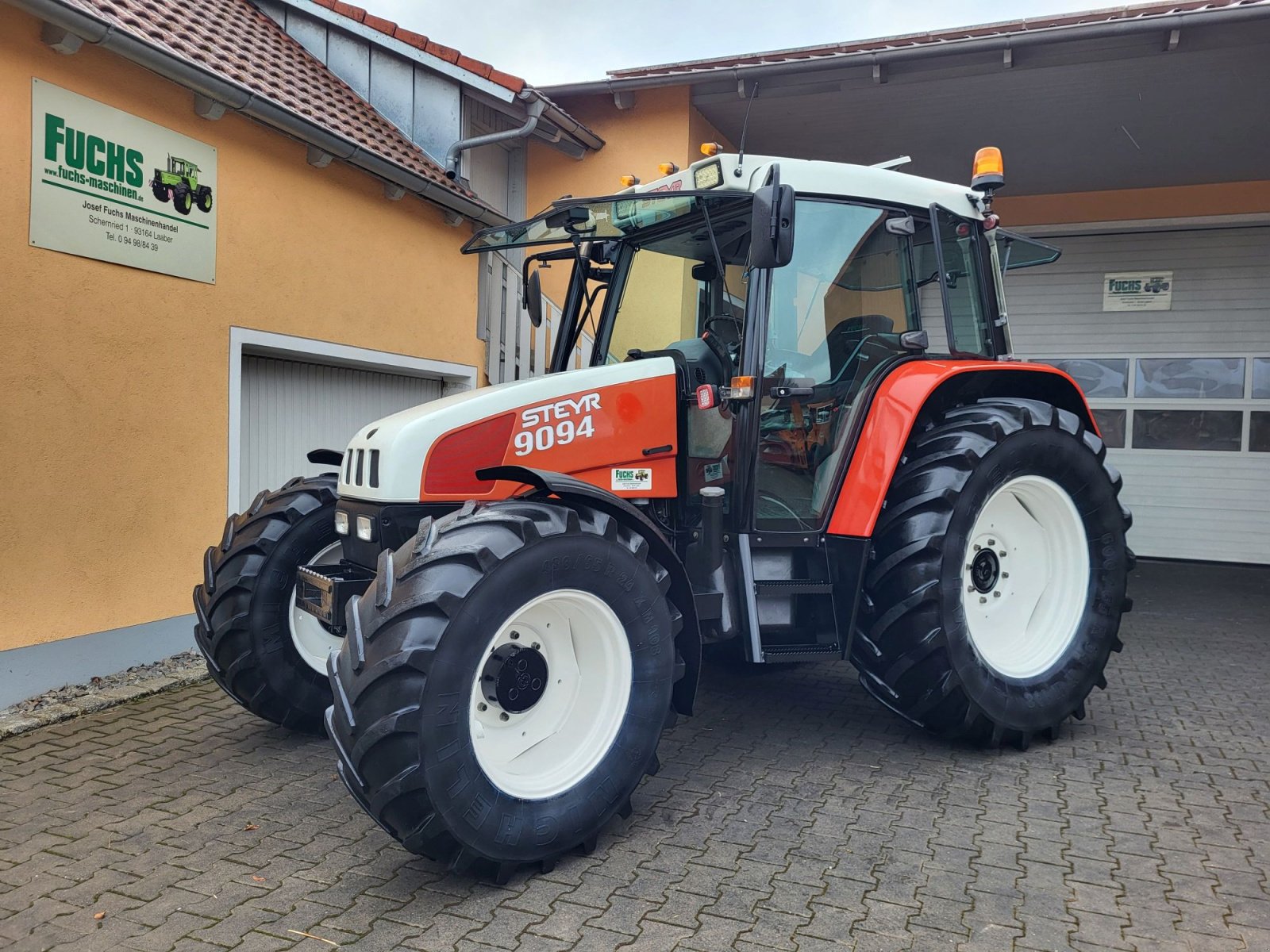 Traktor of the type Steyr 9094, Gebrauchtmaschine in Laaber (Picture 1)