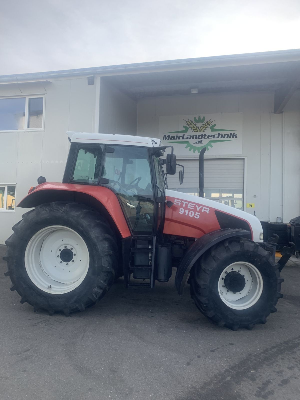 Traktor Türe ait Steyr 9105 A Basis, Gebrauchtmaschine içinde Gschwandt (resim 1)