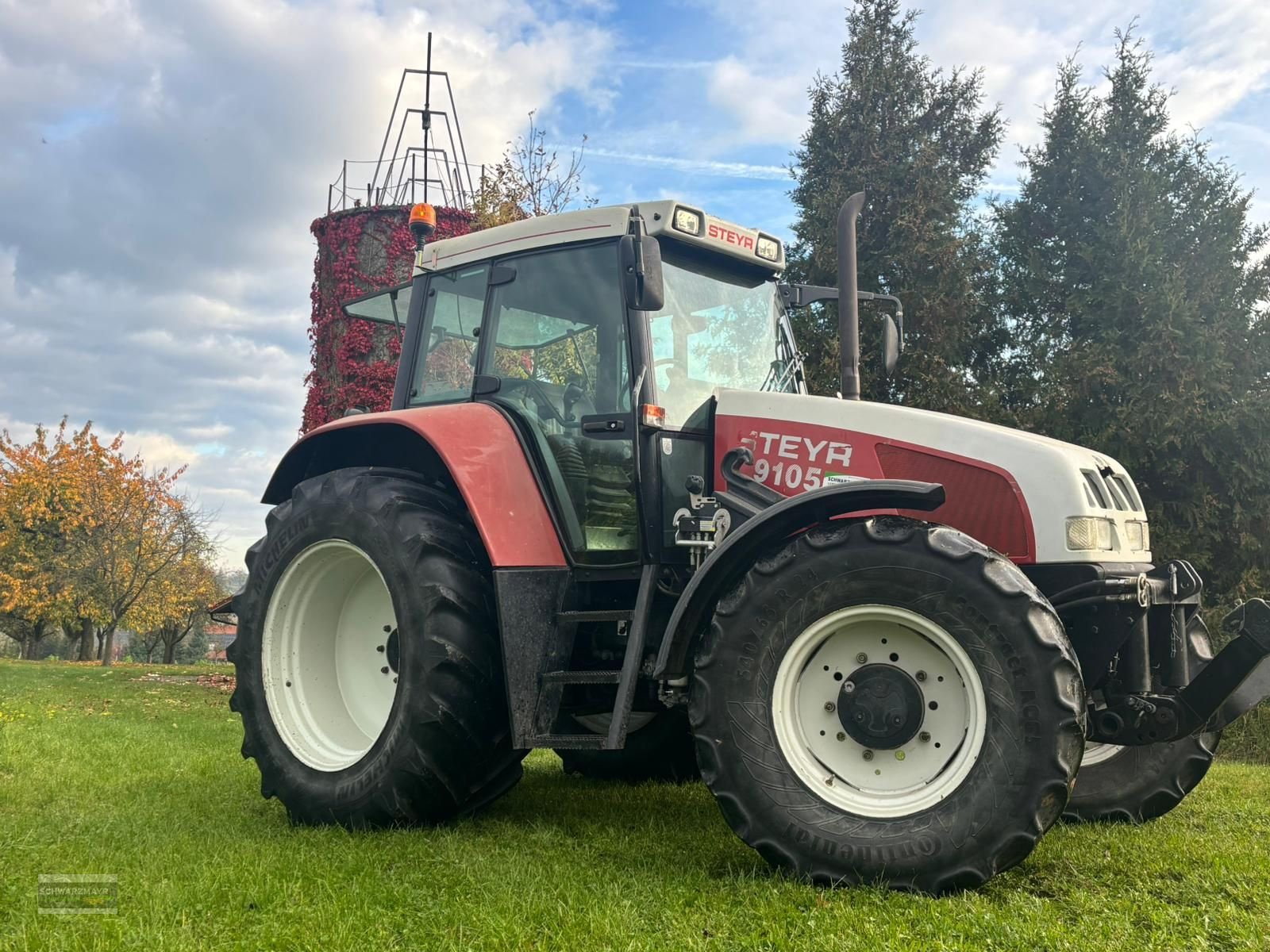 Traktor des Typs Steyr 9105 A Komfort, Gebrauchtmaschine in Aurolzmünster (Bild 2)
