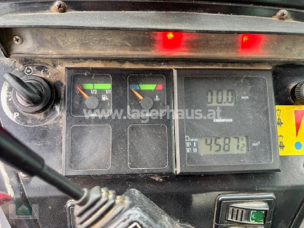 Traktor of the type Steyr 975 ALLRAD, Gebrauchtmaschine in Klagenfurt (Picture 6)