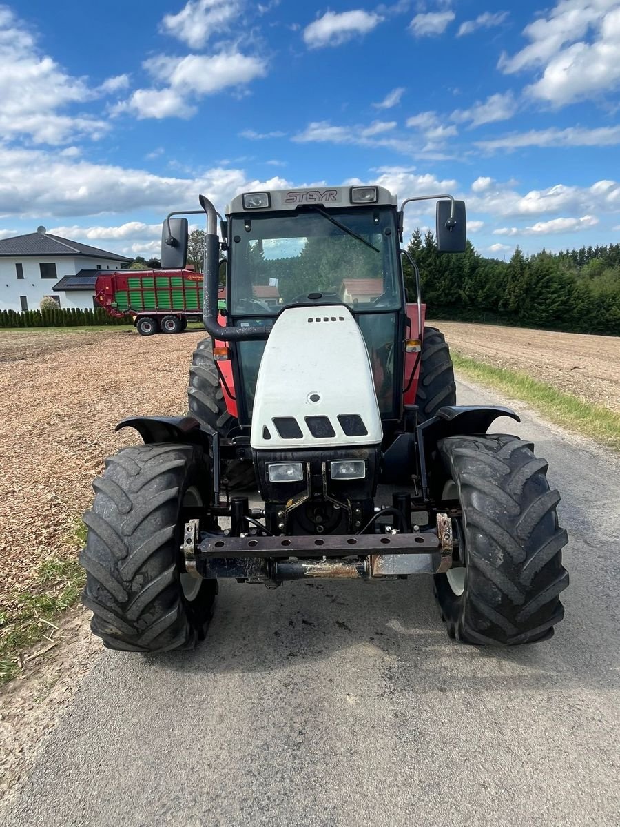 Traktor типа Steyr 975 M A Basis, Gebrauchtmaschine в Pischelsdorf am Engelbach (Фотография 2)