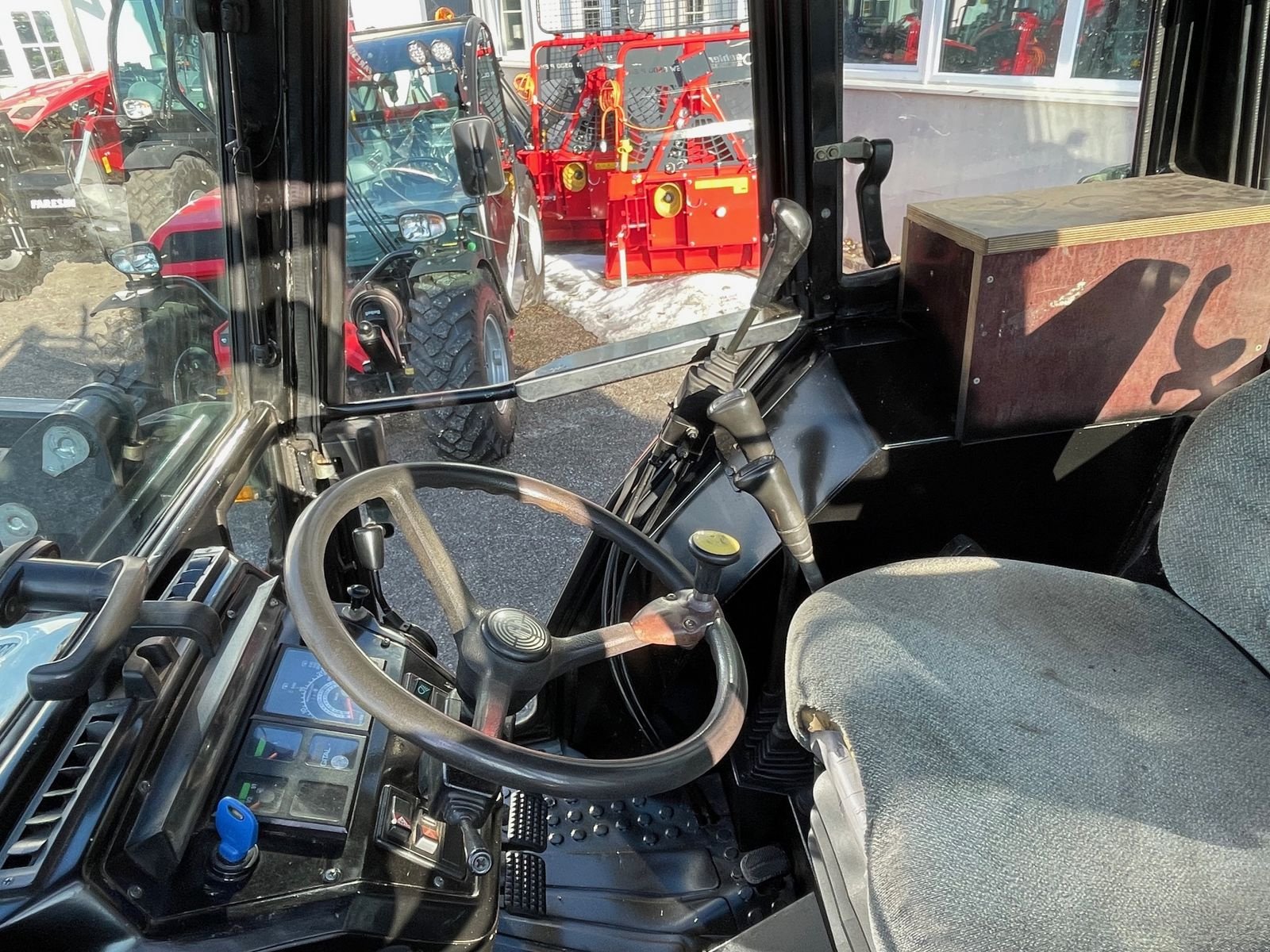 Traktor типа Steyr 975 M A Komfort, Gebrauchtmaschine в Burgkirchen (Фотография 12)