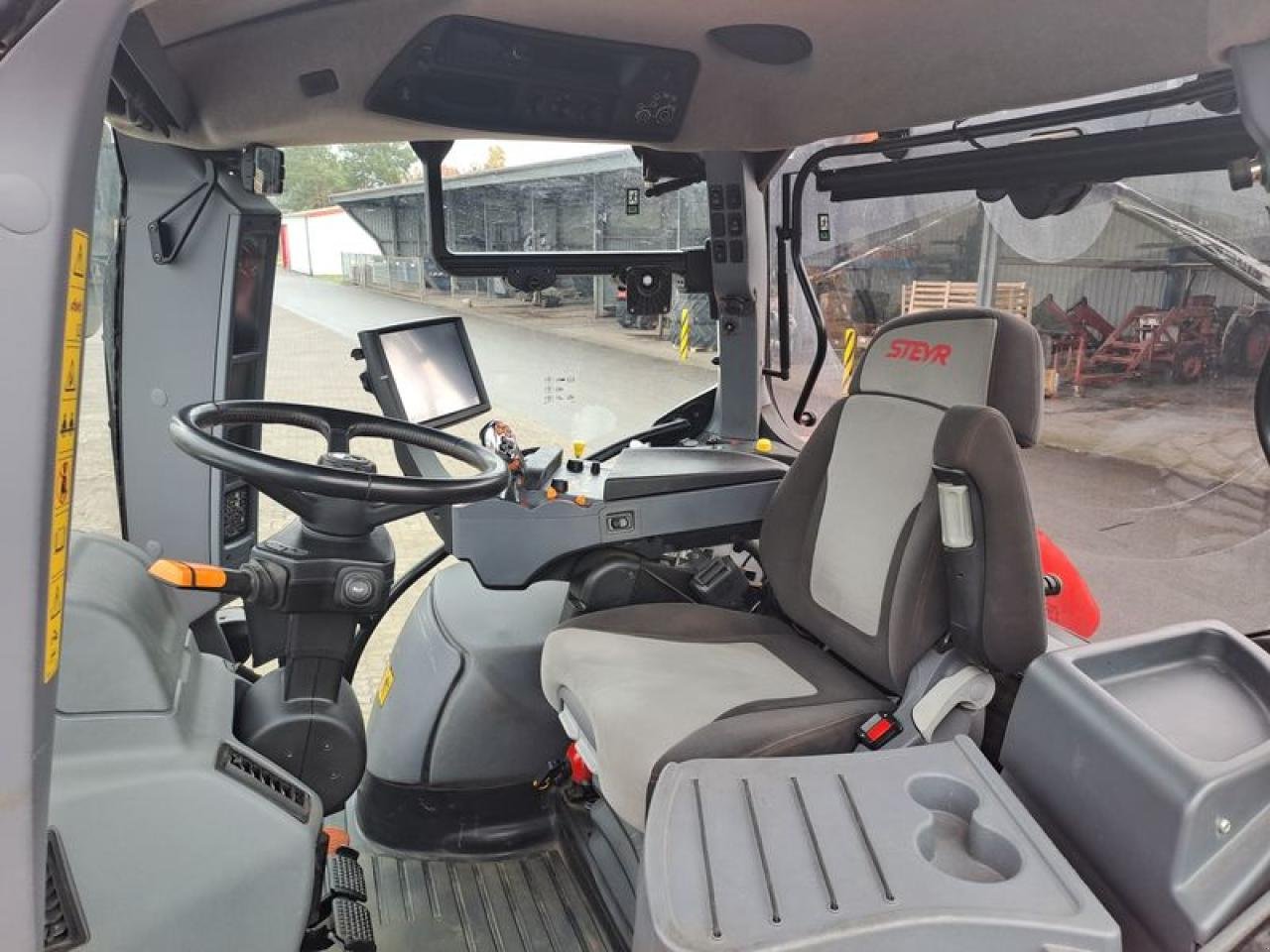 Traktor des Typs Steyr ABSOLUT CVT 6240, Gebrauchtmaschine in Vehlow (Bild 3)