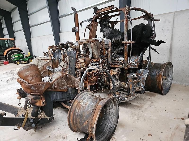 Traktor a típus Steyr CVT 220 Brandschaden. Original nur 3700 Betriebsstunden, Gebrauchtmaschine ekkor: Honigsee (Kép 1)