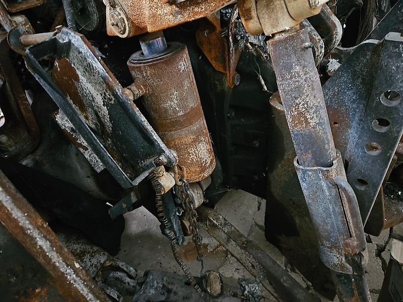 Traktor a típus Steyr CVT 220 Brandschaden. Original nur 3700 Betriebsstunden, Gebrauchtmaschine ekkor: Honigsee (Kép 11)