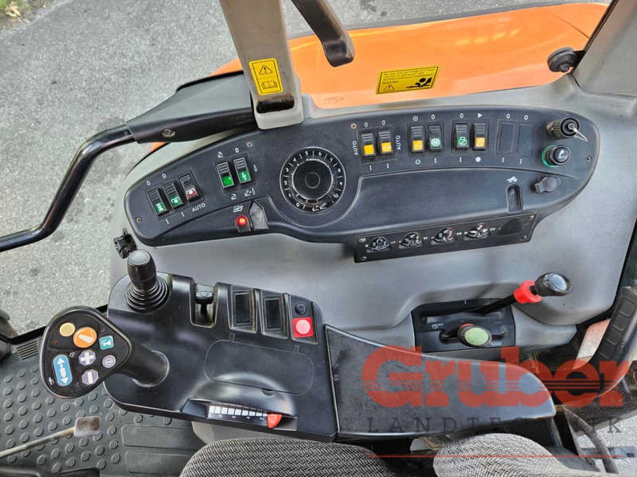 Traktor of the type Steyr CVT 6135, Gebrauchtmaschine in Ampfing (Picture 17)