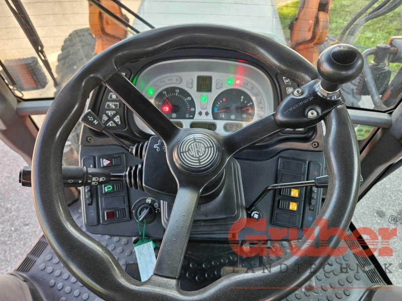 Traktor of the type Steyr CVT 6135, Gebrauchtmaschine in Ampfing (Picture 18)