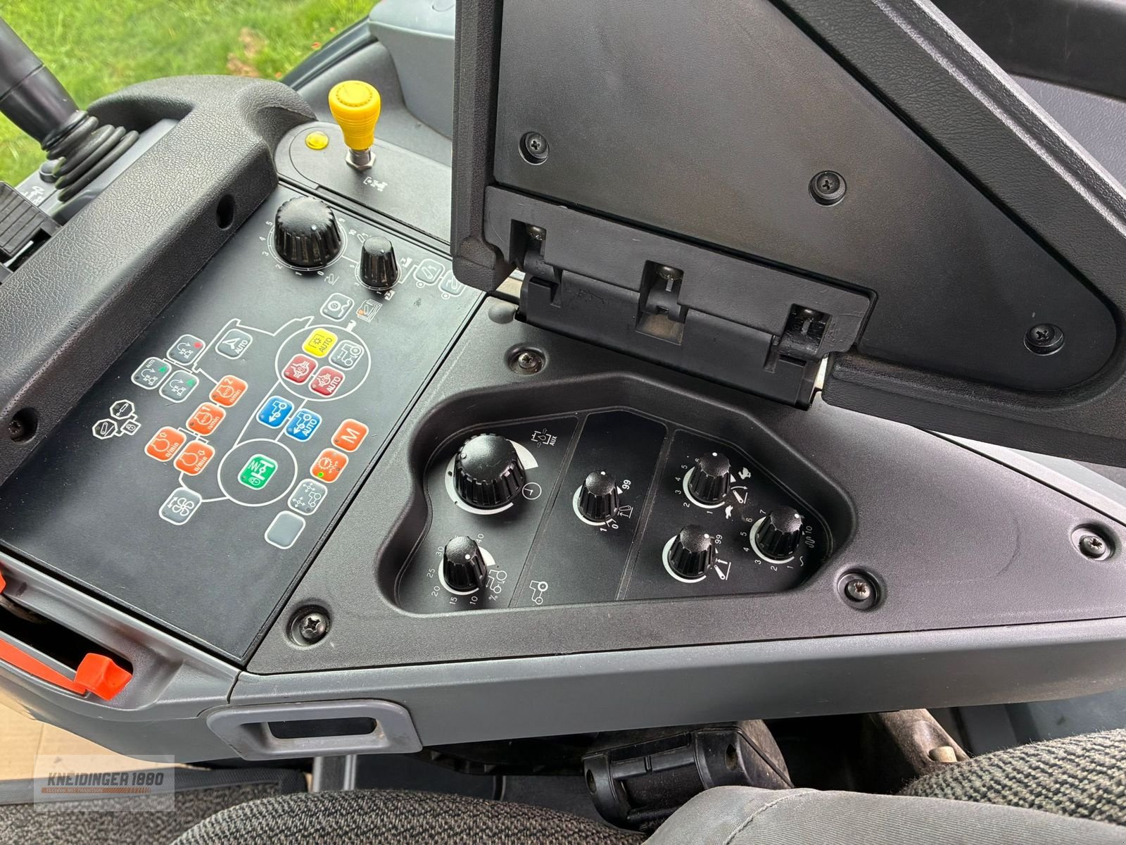 Traktor van het type Steyr CVT 6145, Gebrauchtmaschine in Altenfelden (Foto 2)