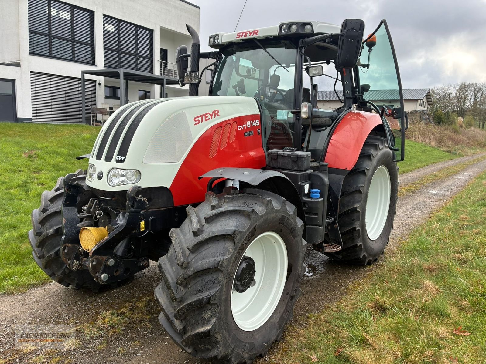 Traktor van het type Steyr CVT 6145, Gebrauchtmaschine in Altenfelden (Foto 1)