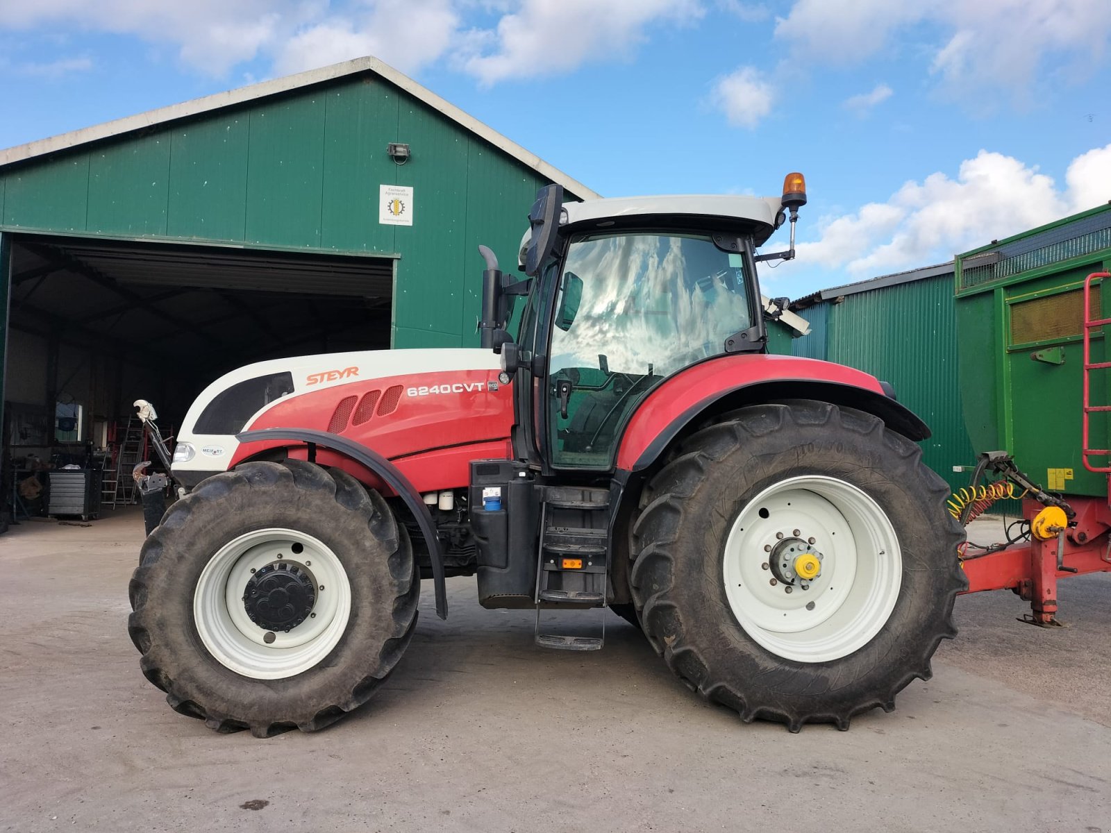 Traktor of the type Steyr CVT 6240, Gebrauchtmaschine in Fahrdorf (Picture 1)