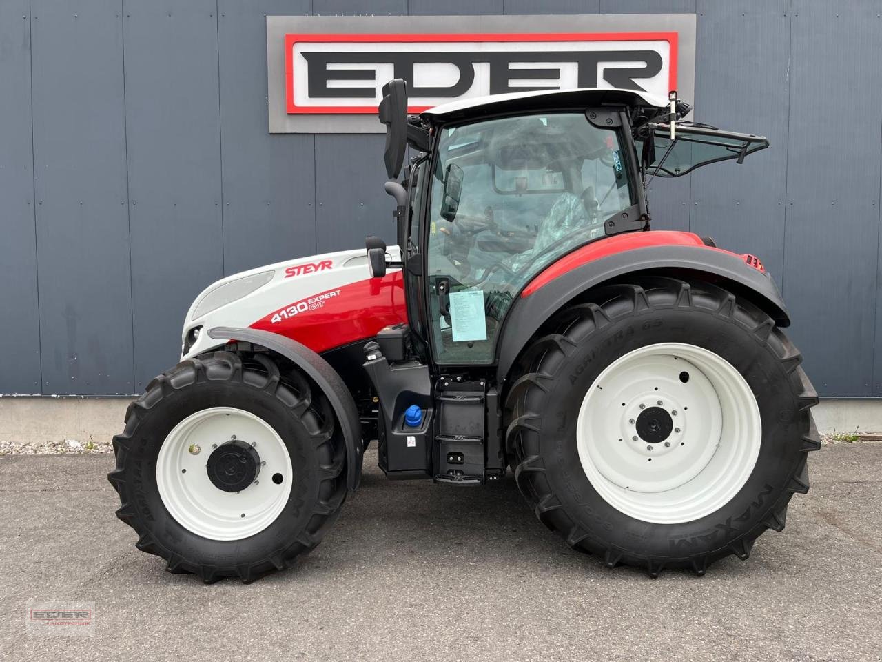 Traktor of the type Steyr Expert 4130 CVT, Neumaschine in Tuntenhausen (Picture 5)