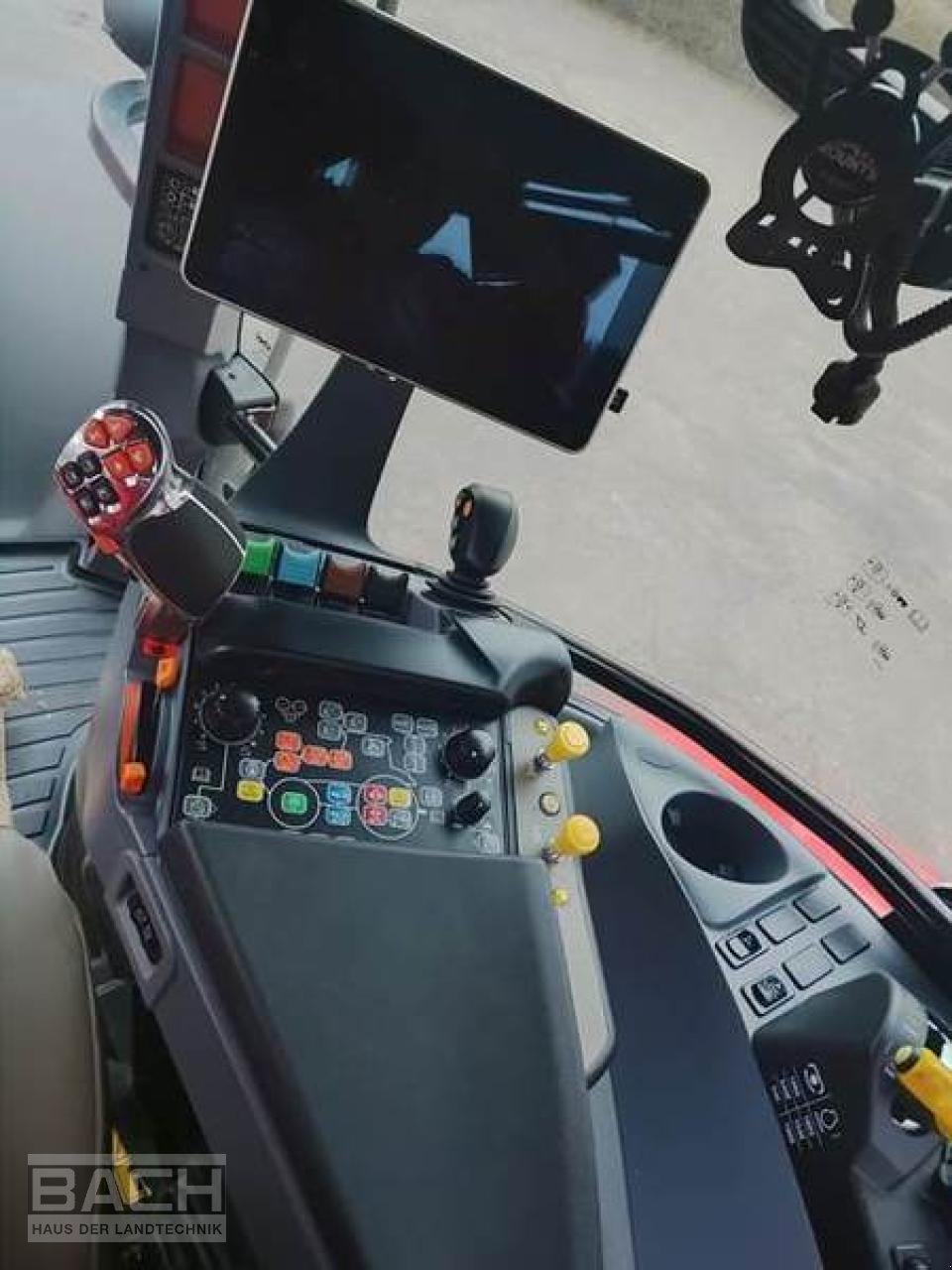 Traktor van het type Steyr IMPULS 6175 CVT, Neumaschine in Boxberg-Seehof (Foto 5)