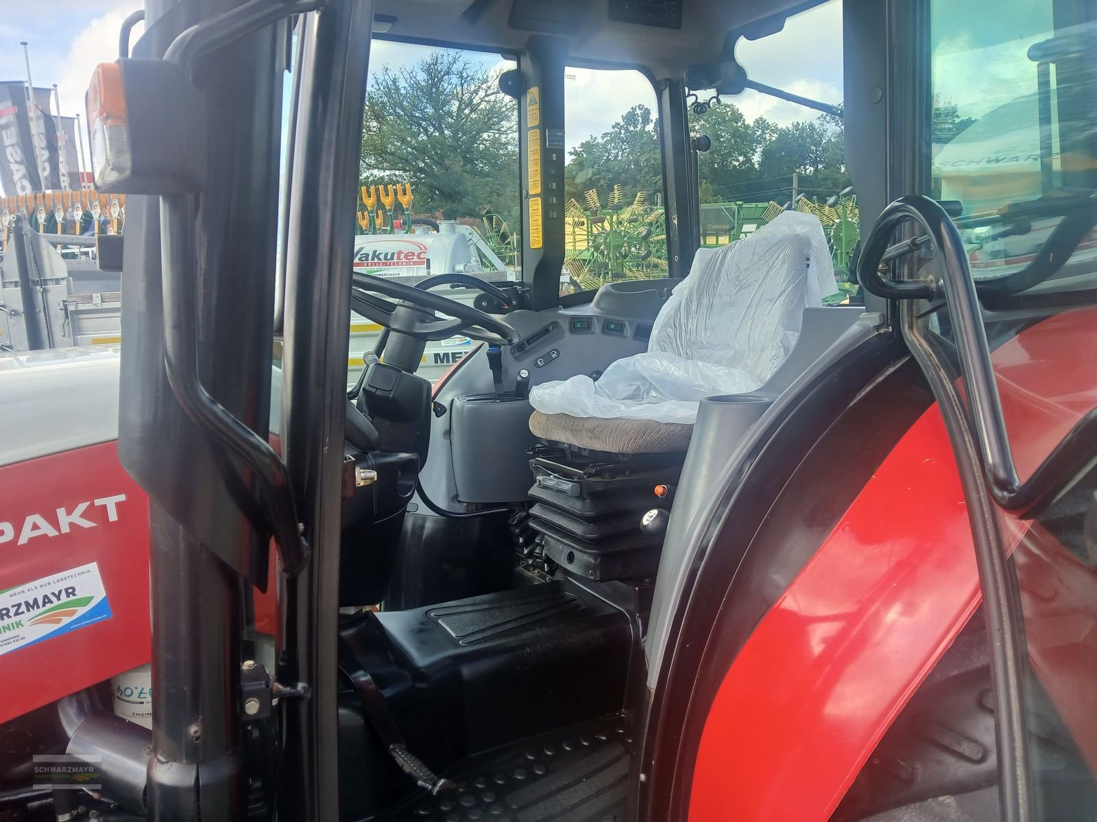 Traktor of the type Steyr Kompakt 370 A Komfort, Gebrauchtmaschine in Aurolzmünster (Picture 11)