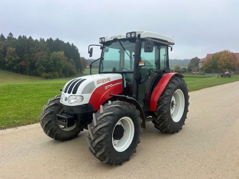 Traktor of the type Steyr Kompakt 370 A Komfort, Gebrauchtmaschine in NATTERNBACH (Picture 2)